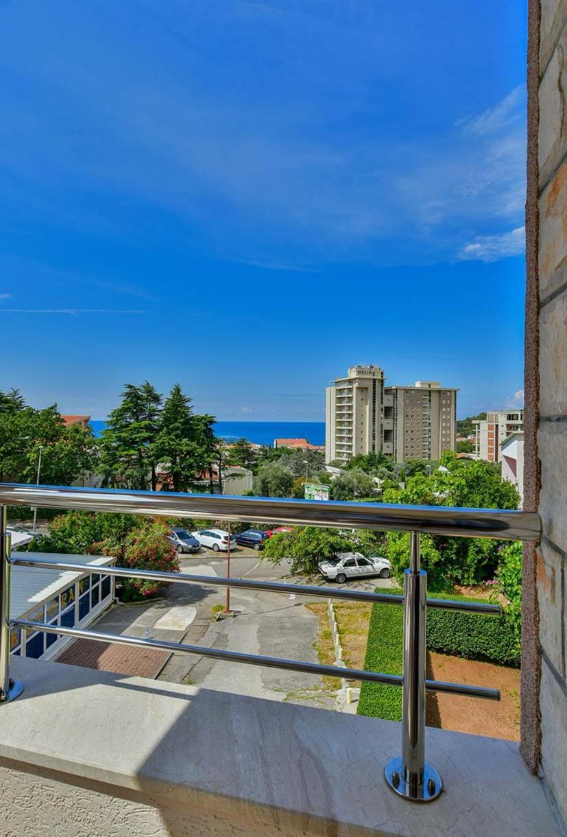 Apartments Srzentic Petrovac Buitenkant foto