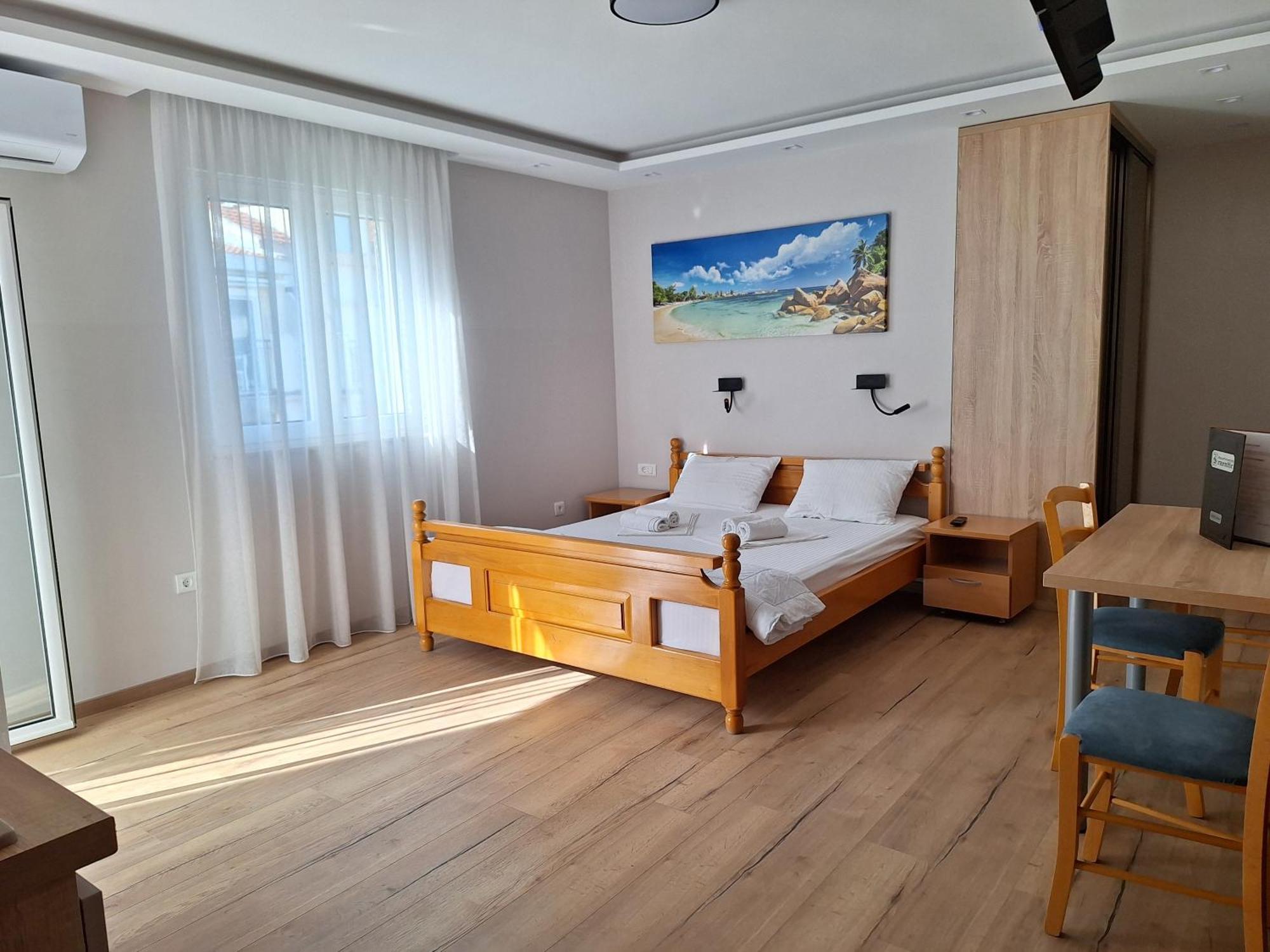 Apartments Srzentic Petrovac Buitenkant foto