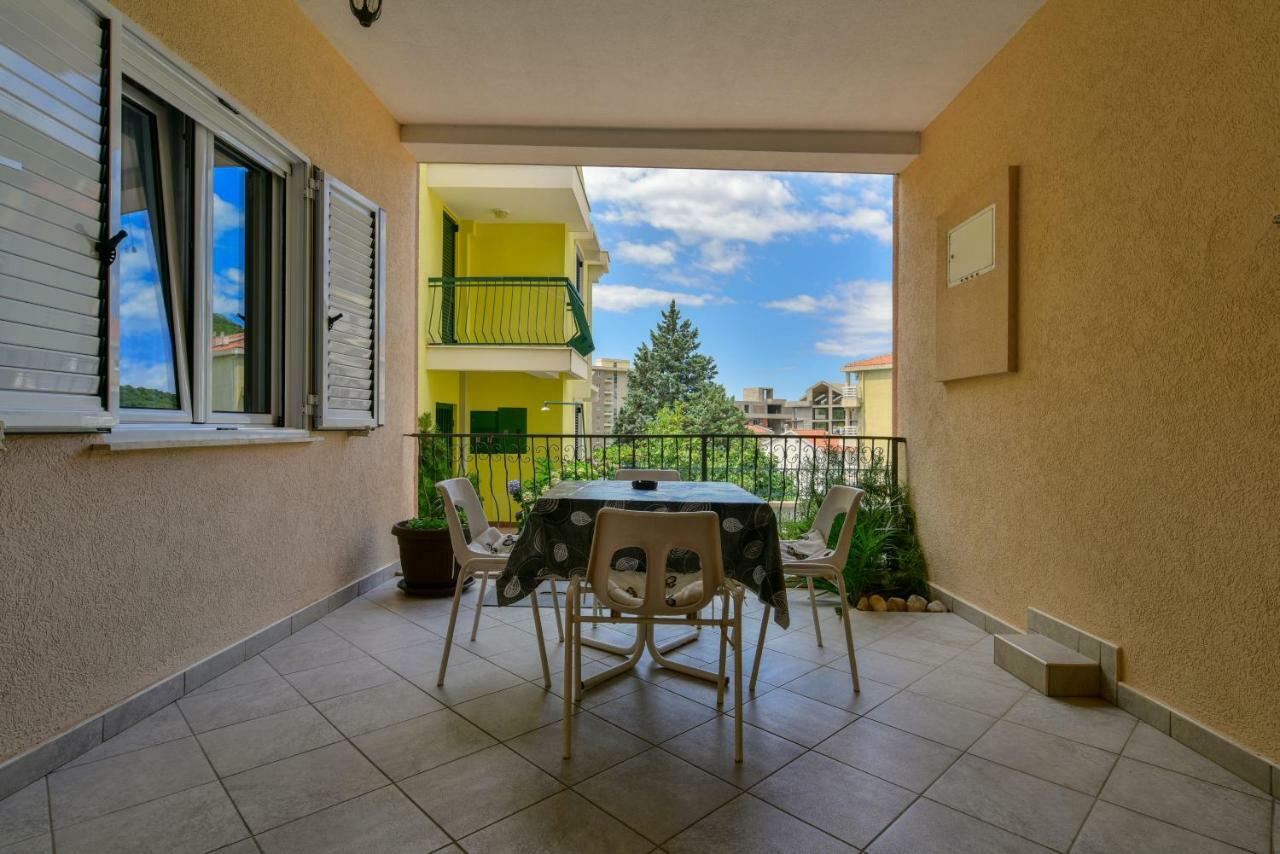 Apartments Srzentic Petrovac Buitenkant foto