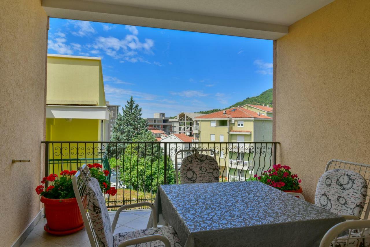 Apartments Srzentic Petrovac Buitenkant foto